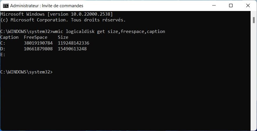 Vérifier l'espace disque avec l'invite de commandes